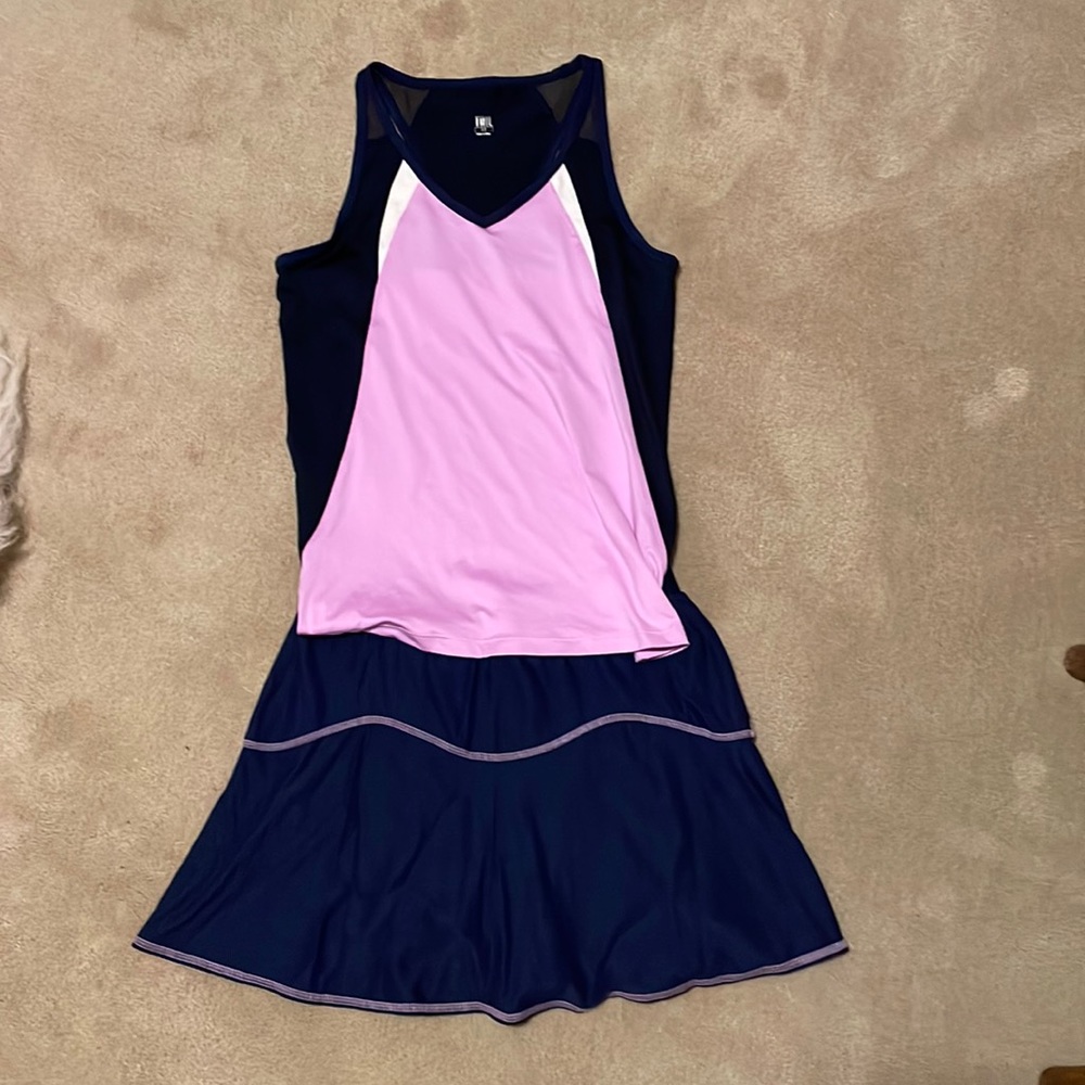 Tennis outfit, Tail
